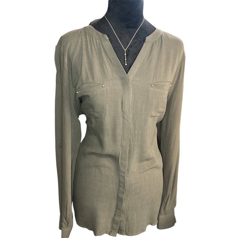 Doe & Rae Green V-Neck Utility Blouse – NWT, Size M